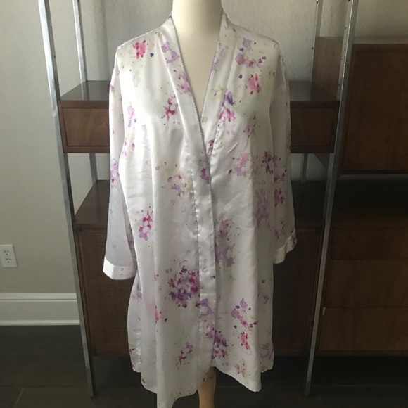 Oscar de la Renta Other - 5/20 Oscar de la Renta Neiman Marcus Floral Robe S